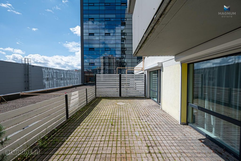 2 kambarių butas su 35 m² terasa Fabijoniškėse 2